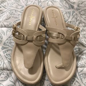 Cole Haan sandals size 8 ivory/light taupe